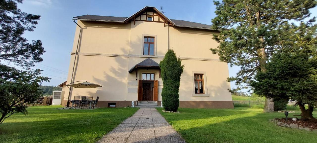 ŠulcBurg Apartment Cetenov Exterior foto